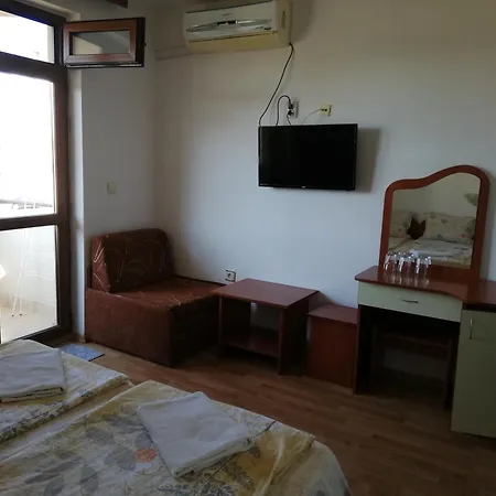 Strinava Hotel 3*